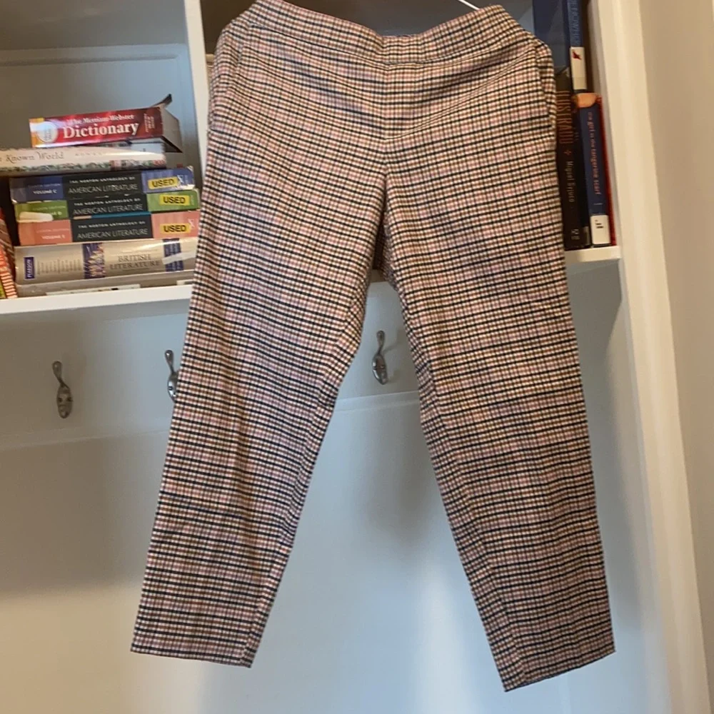 OLD NAVY plaid pants - Picture 5 of 6